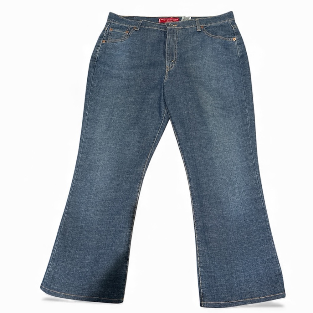 Levi’s Nouveau  Boot Cut Stretch 515